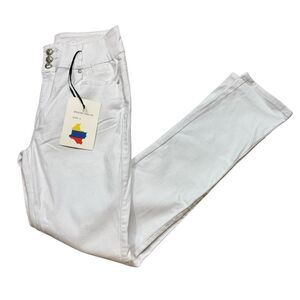 Brand new with Tags Tush Push Brand White Jeans‎ Size 13